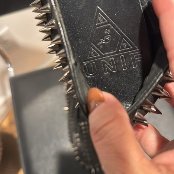 EUC UNIF Rare Chrome Spiked Hellraiser Leather Flats sz 6 - Picture 3 of 6